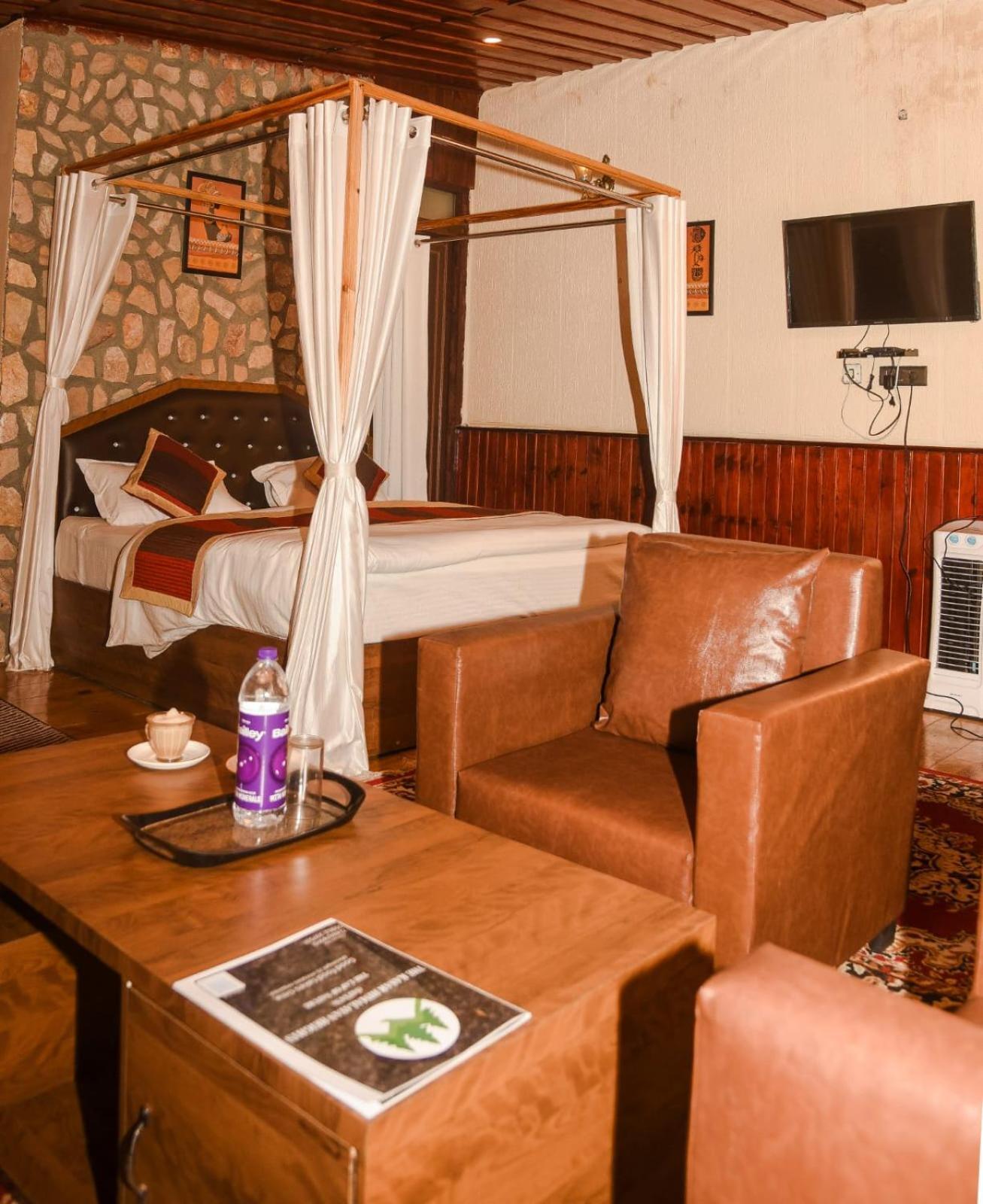 The Himalayan Heights Satya'S Kasardevi Hotel อัลโมรา ภายนอก รูปภาพ