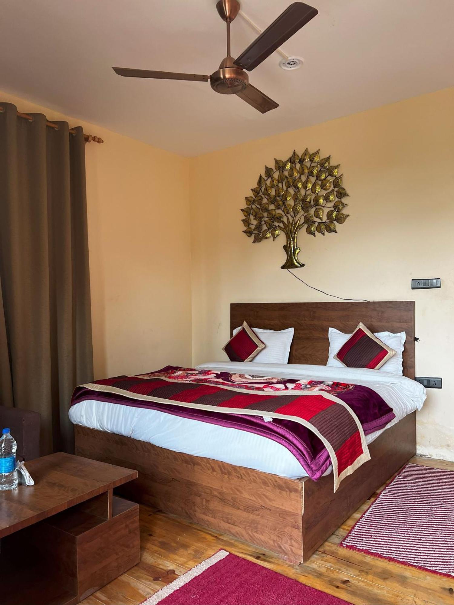 The Himalayan Heights Satya'S Kasardevi Hotel อัลโมรา ภายนอก รูปภาพ